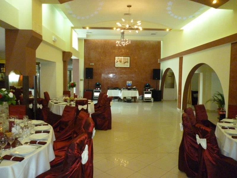 Hotel Apollo Central Sibiu Exteriör bild