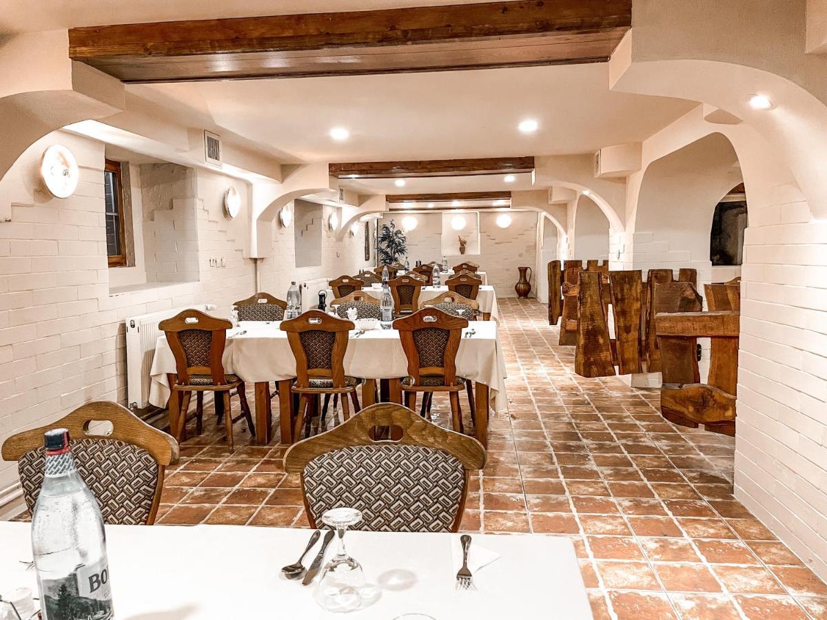 Hotel Apollo Central Sibiu Exteriör bild