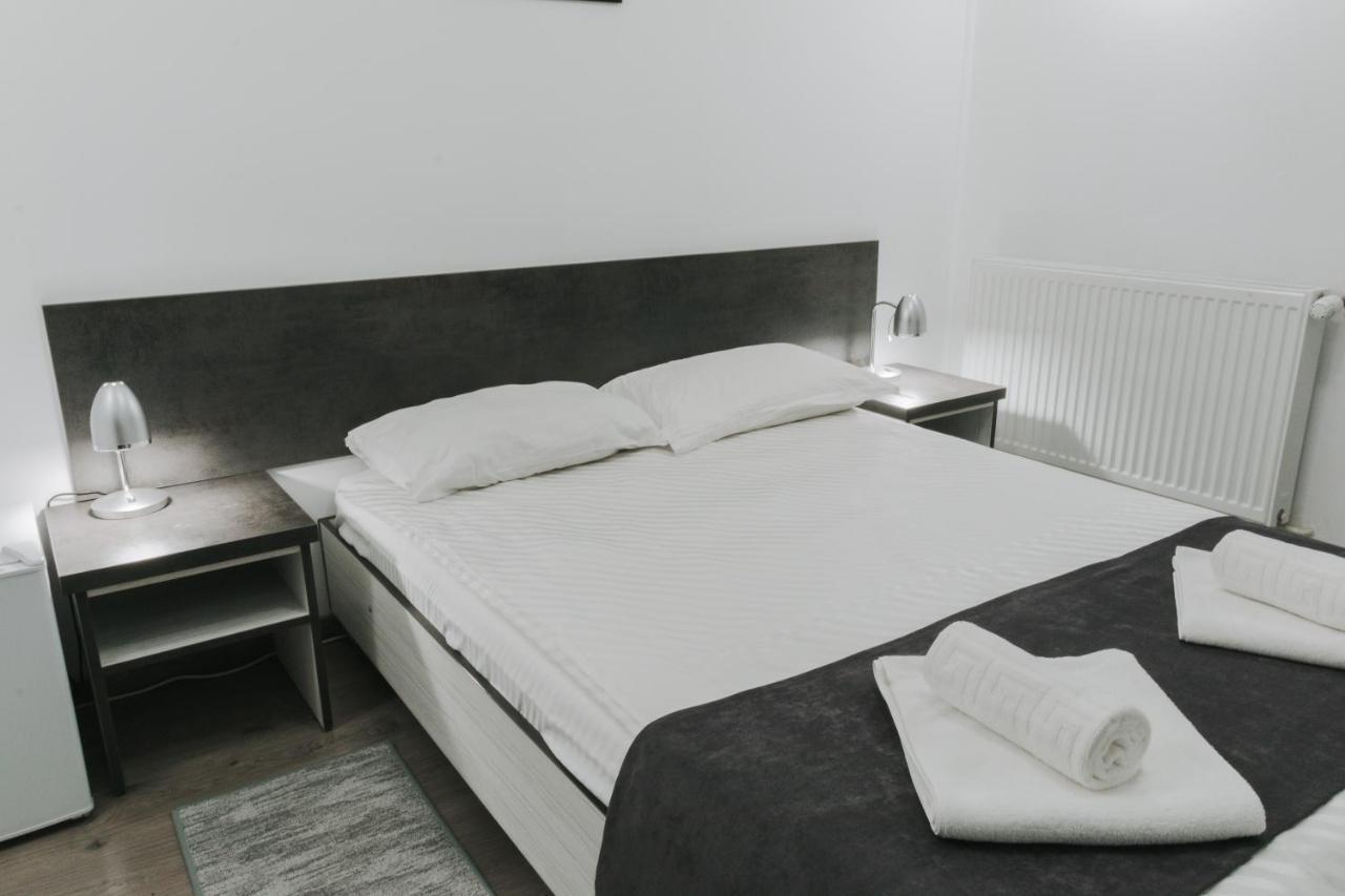 Hotel Apollo Central Sibiu Exteriör bild