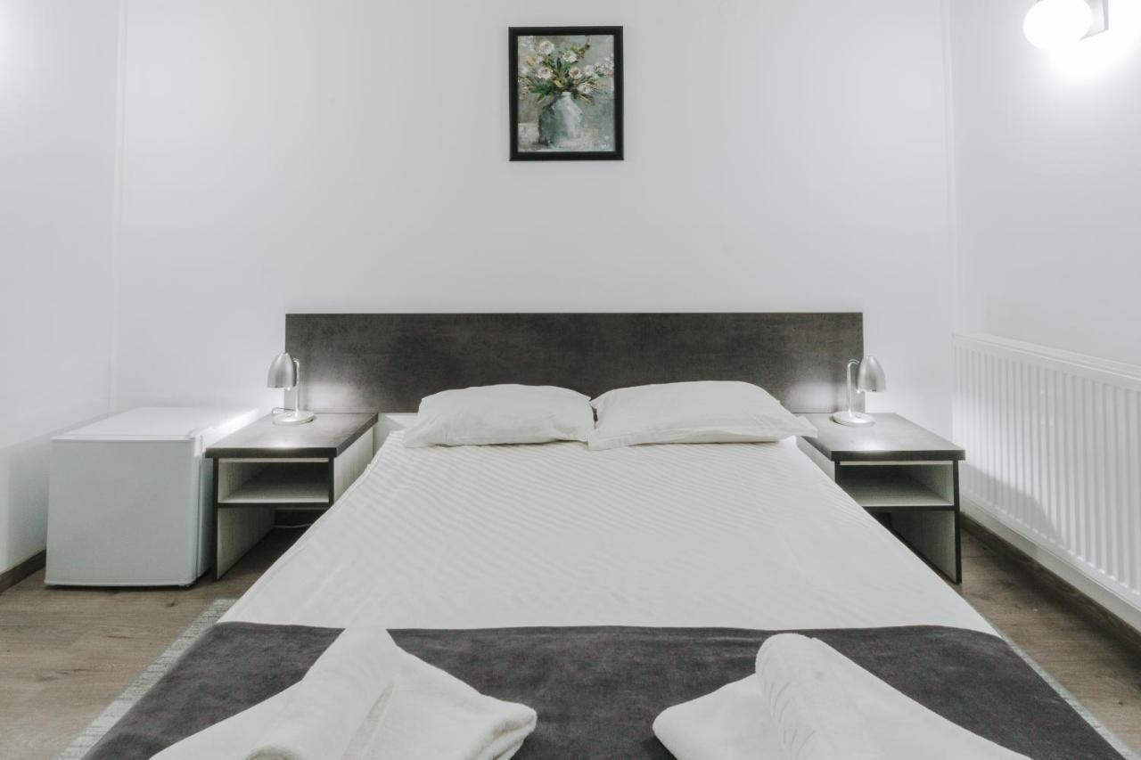 Hotel Apollo Central Sibiu Exteriör bild