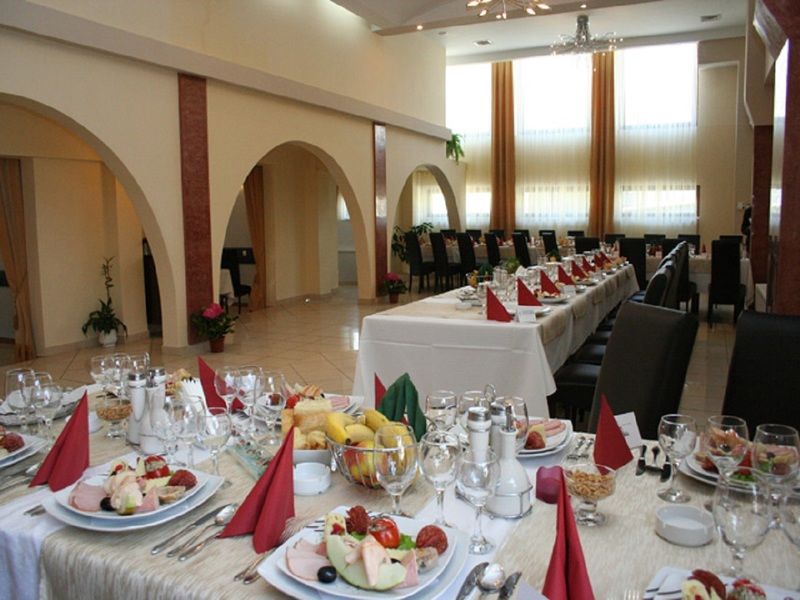Hotel Apollo Central Sibiu Exteriör bild